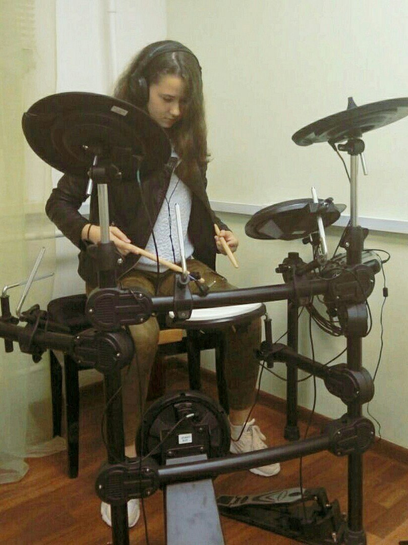 Уроки игры на барабанах в Красногорске